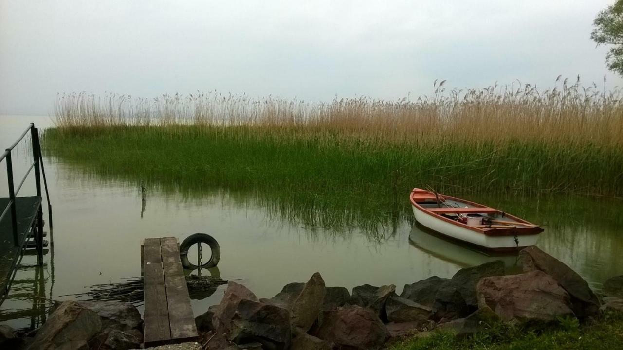 Lovely Apartment At Balatonfenyves Εξωτερικό φωτογραφία